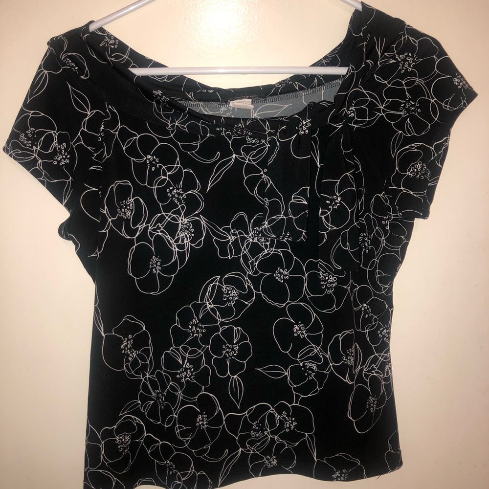 Wide Neck Tie Floral Blouse